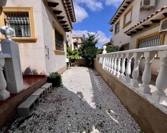 Image No.25-3 Bed Villa for sale