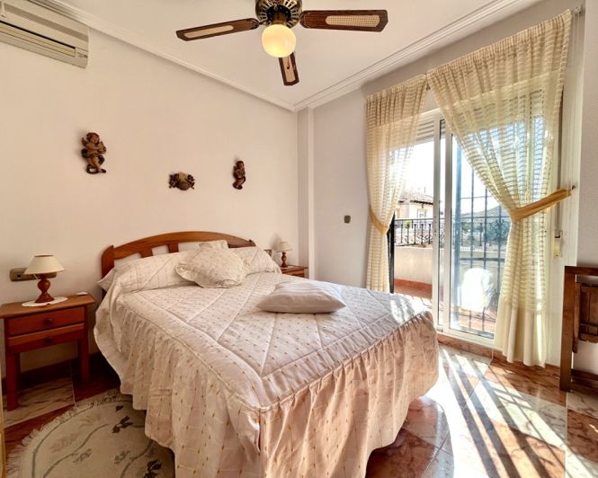 Image No.3-3 Bed Villa for sale