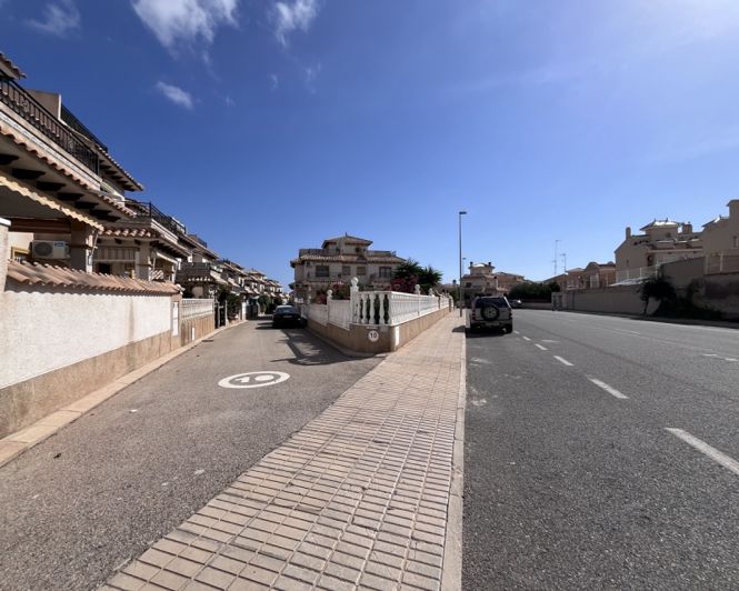 Image No.32-3 Bed Villa for sale