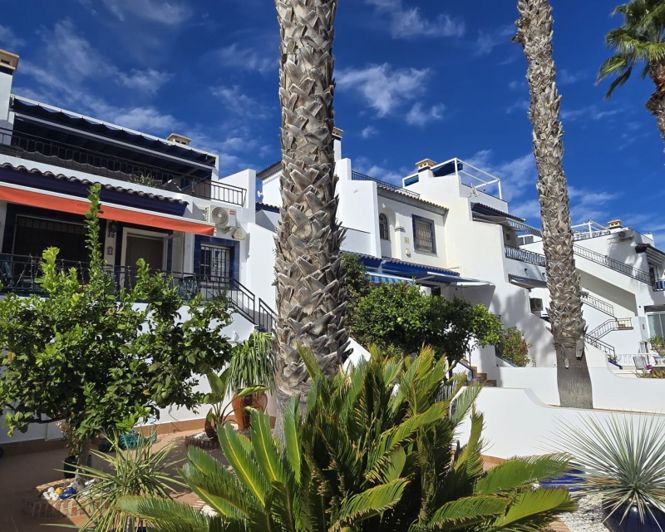 Image No.13-3 Bed Townhouse for sale