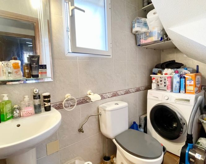 Image No.10-3 Bed Townhouse for sale