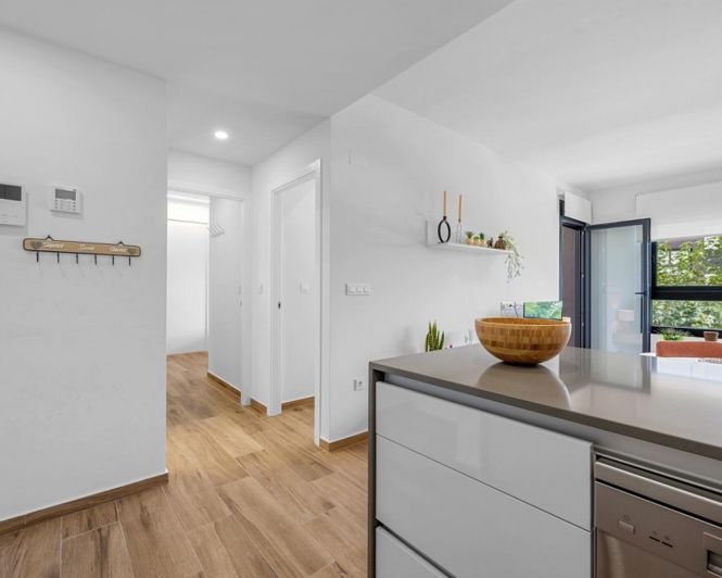 Image No.11-2 Bed Apartment for sale