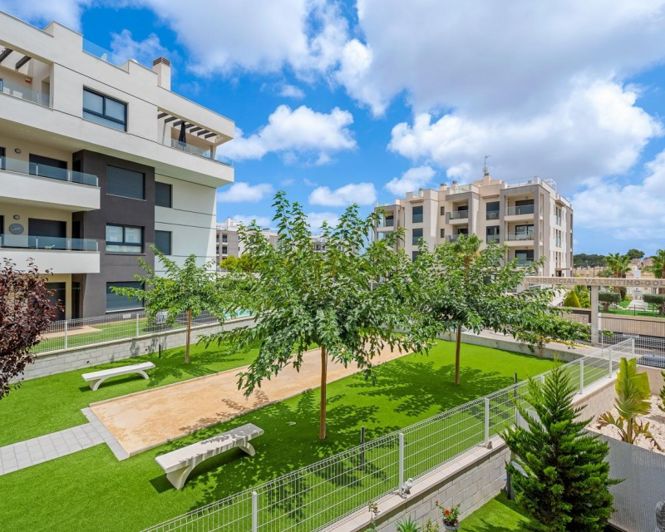 Image No.28-2 Bed Apartment for sale