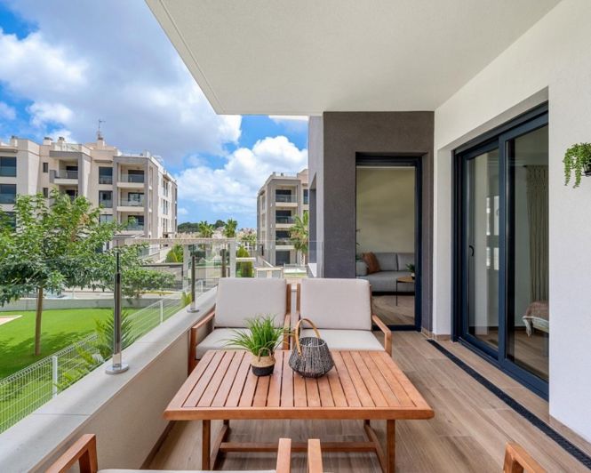 Image No.4-2 Bed Apartment for sale