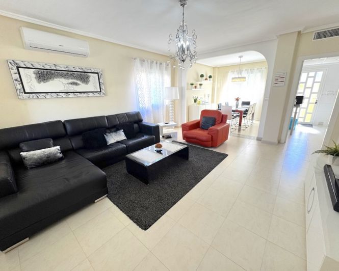 Image No.11-2 Bed Townhouse for sale