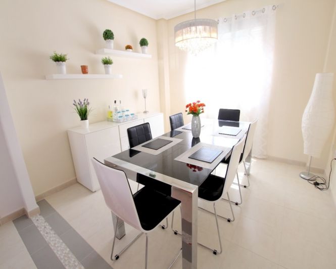 Image No.13-2 Bed Townhouse for sale