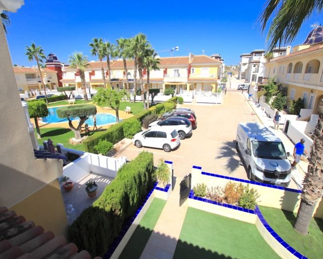 Image No.21-2 Bed Townhouse for sale