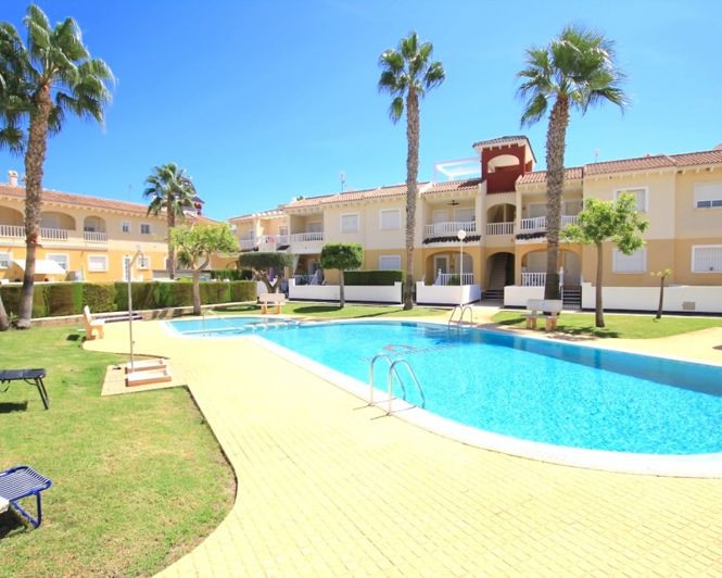 Image No.4-2 Bed Townhouse for sale