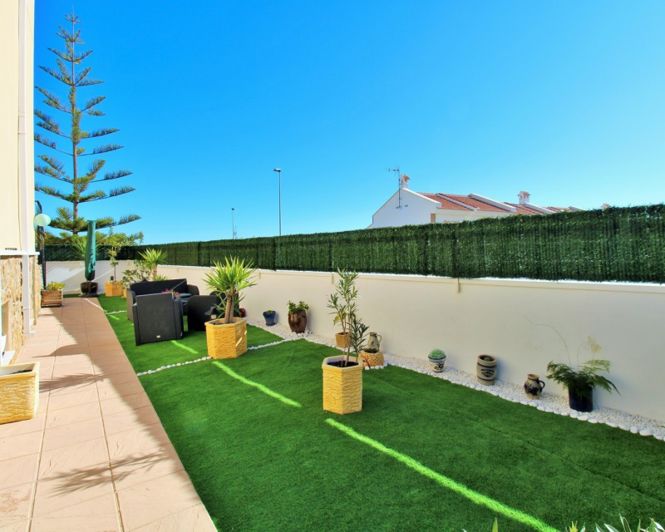 Image No.8-4 Bed Villa for sale