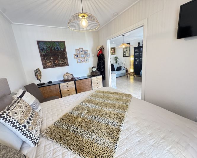 Image No.15-2 Bed Apartment for sale