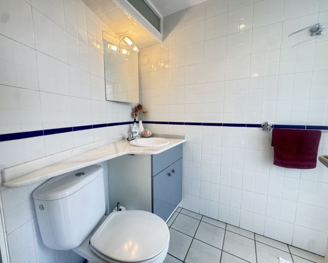 Image No.13-2 Bed Apartment for sale