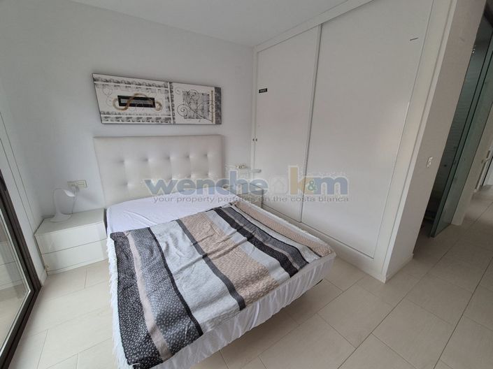 Image No.15-2 Bed Property for sale