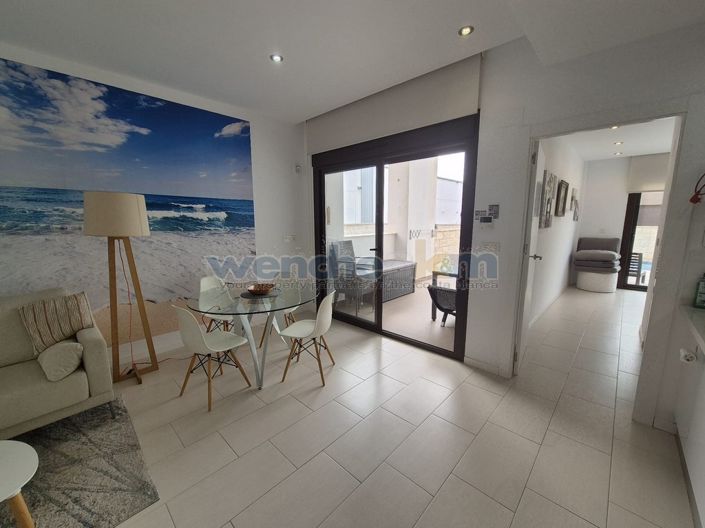 Image No.9-2 Bed Property for sale