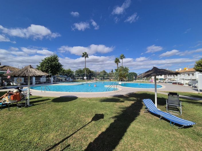 Image No.18-1 Bed Property for sale