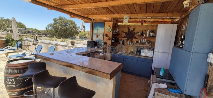 Image No.10-8 Bed Villa for sale