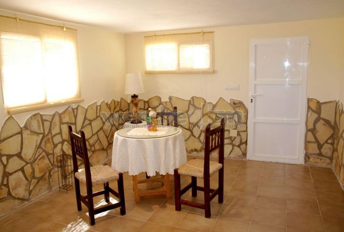 Image No.61-8 Bed Villa for sale