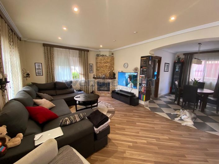 Image No.18-3 Bed Villa for sale