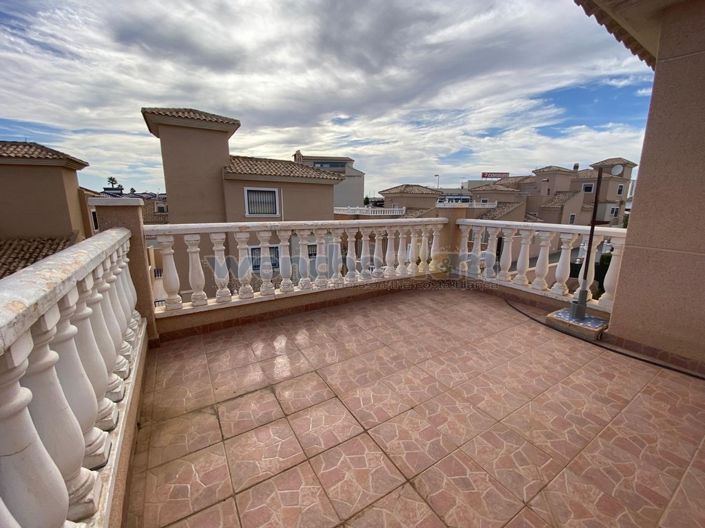 Image No.5-3 Bed Villa for sale