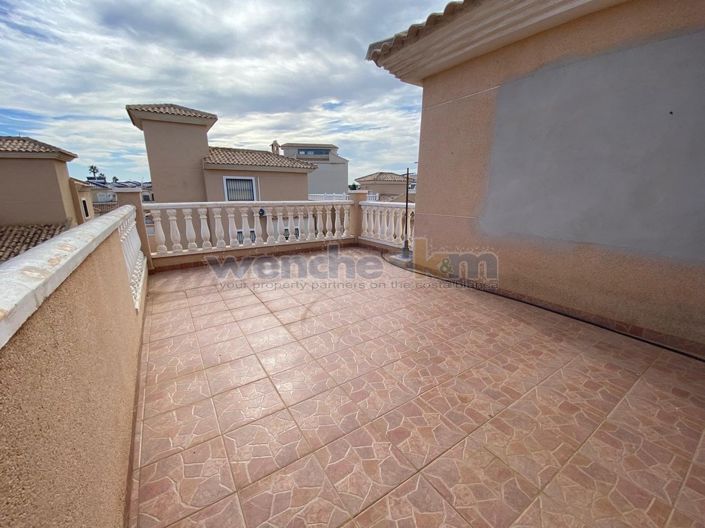 Image No.7-3 Bed Villa for sale