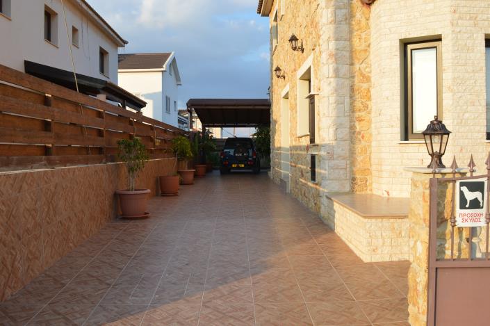 Image No.2-3 Bed Villa / Detached for sale