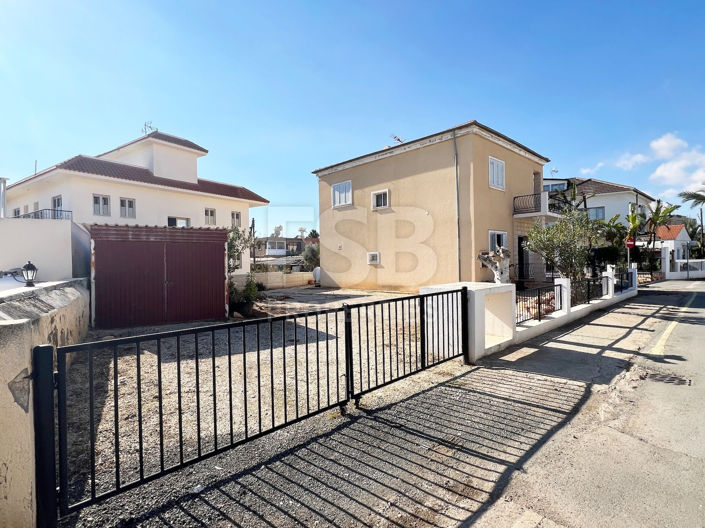 Image No.3-3 Bed Villa for sale