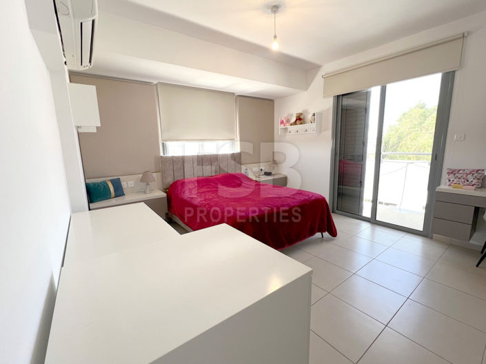 Image No.12-3 Bed Apartment for sale