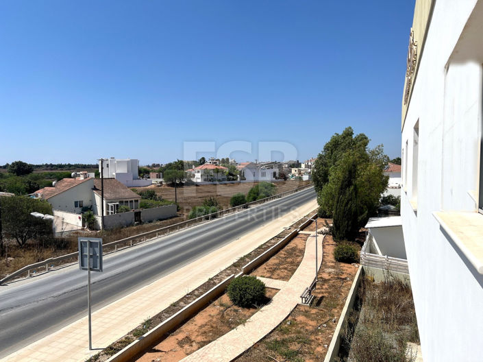 Image No.19-3 Bed Apartment for sale