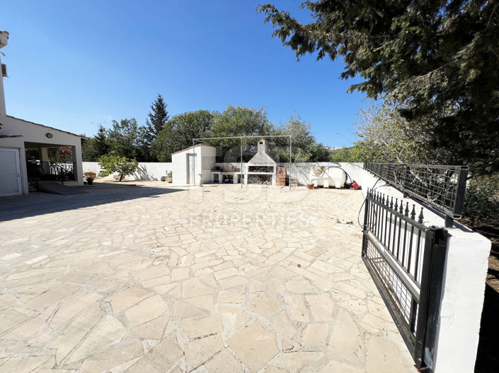 Image No.9-6 Bed Villa for sale