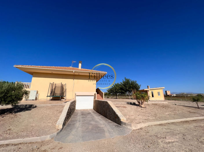 Image No.26-3 Bed Country House for sale