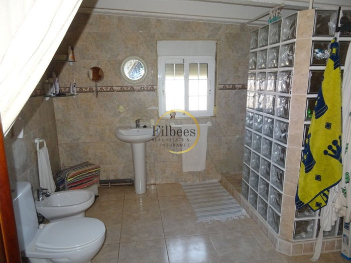 Image No.18-7 Bed Country House for sale