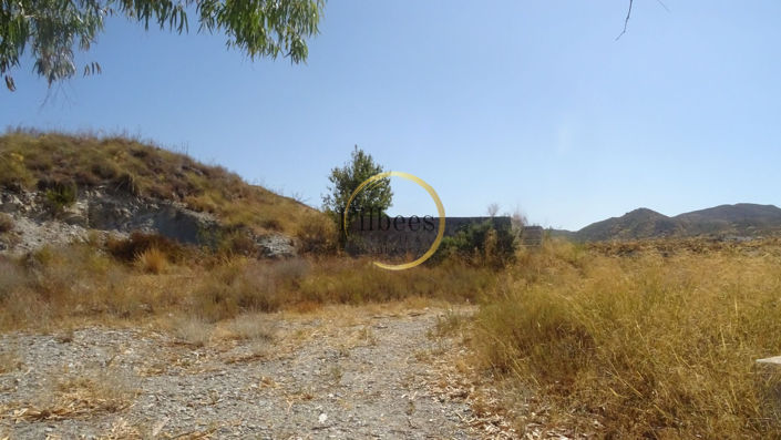 Image No.17-4 Bed Country House for sale