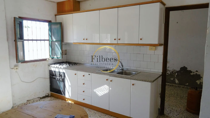 Image No.2-4 Bed Country House for sale