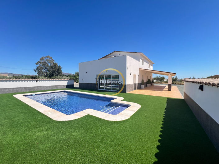 Image No.1-5 Bed Country House for sale
