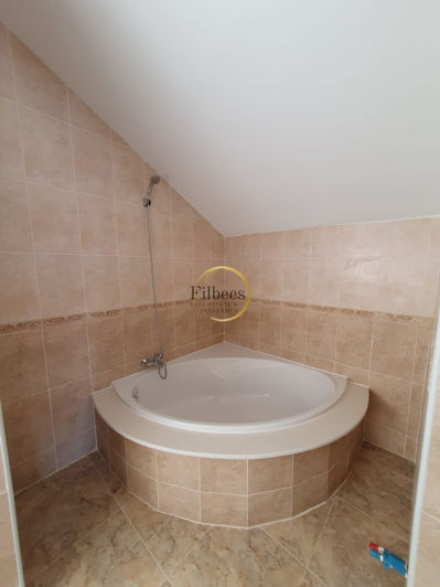 Image No.10-5 Bed Country House for sale