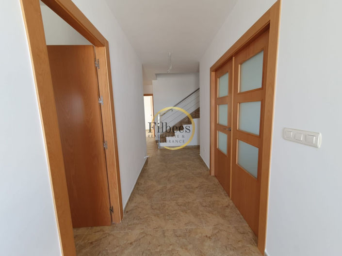 Image No.20-5 Bed Country House for sale