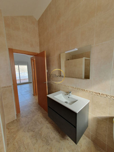 Image No.8-5 Bed Country House for sale