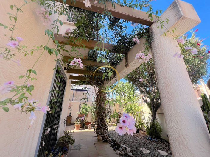 Image No.2-3 Bed House for sale