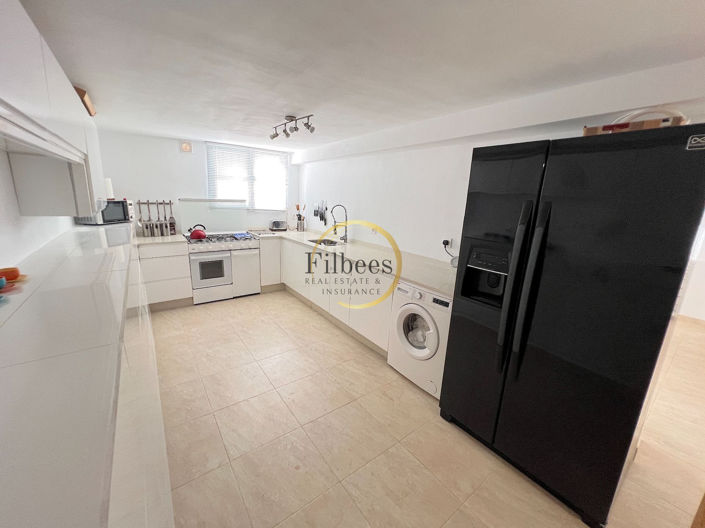 Image No.8-4 Bed House for sale