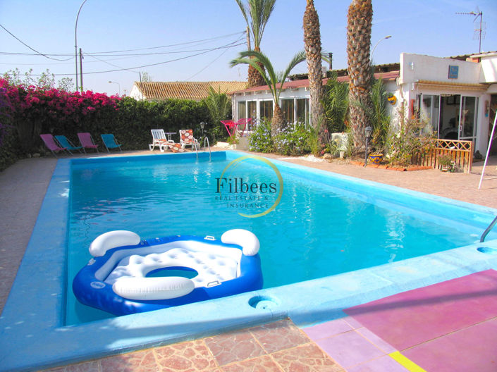Image No.1-6 Bed Villa for sale