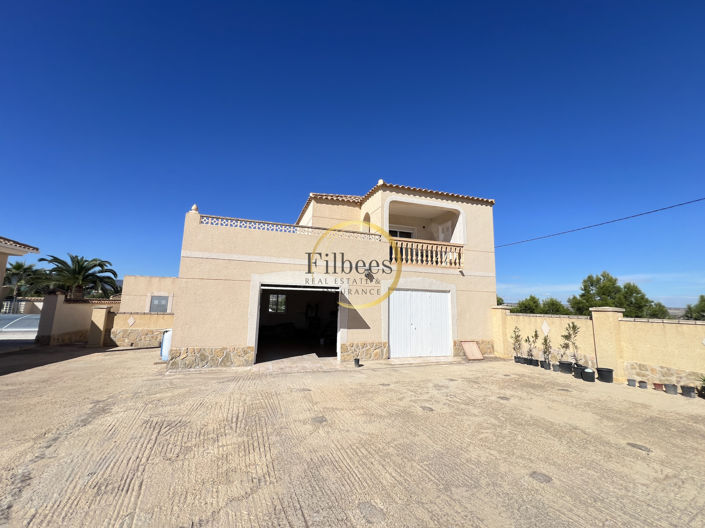 Image No.18-5 Bed Country House for sale