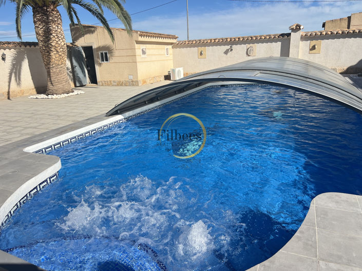 Image No.27-5 Bed Country House for sale