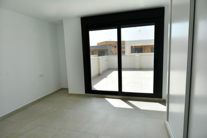 Image No.23-3 Bed Villa for sale