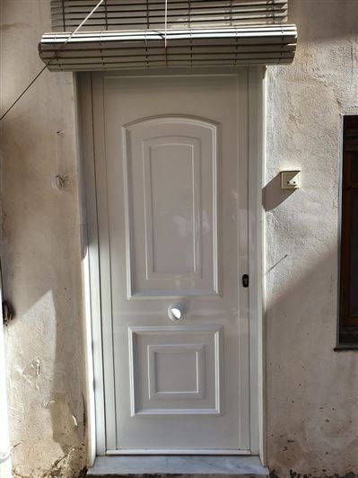 Image No.34-6 Bed Property for sale