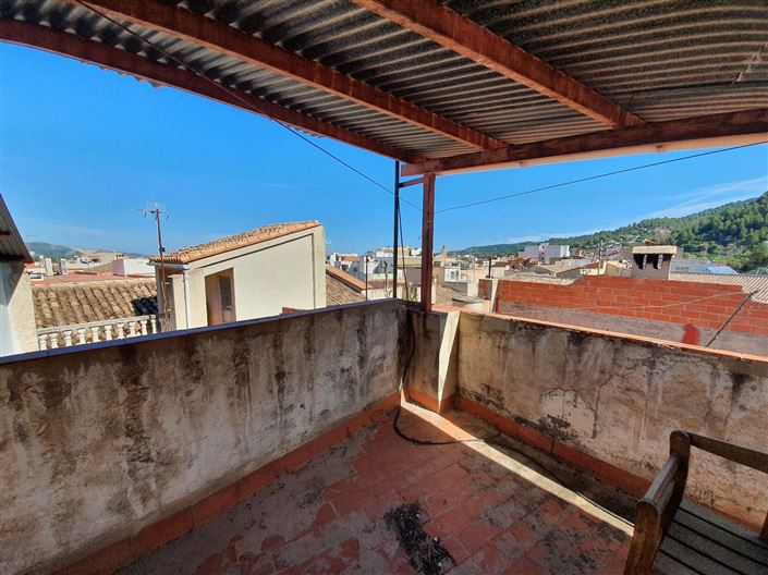 Image No.39-6 Bed Property for sale