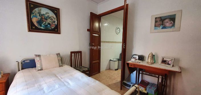 Image No.22-5 Bed Townhouse for sale