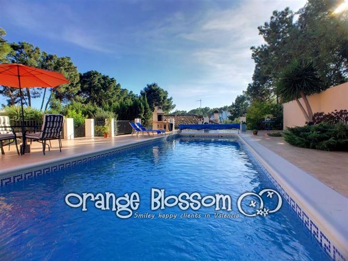 Image No.12-6 Bed Villa for sale