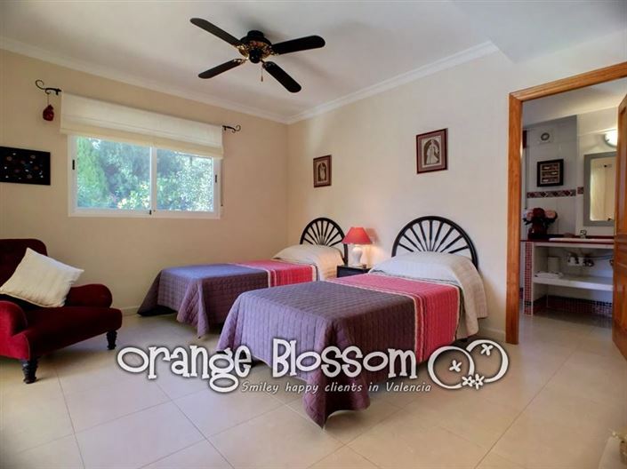 Image No.24-6 Bed Villa for sale