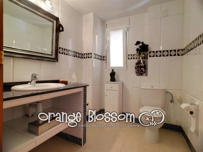 Image No.29-6 Bed Villa for sale