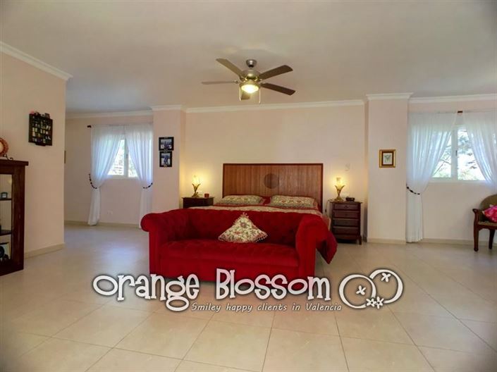 Image No.44-6 Bed Villa for sale