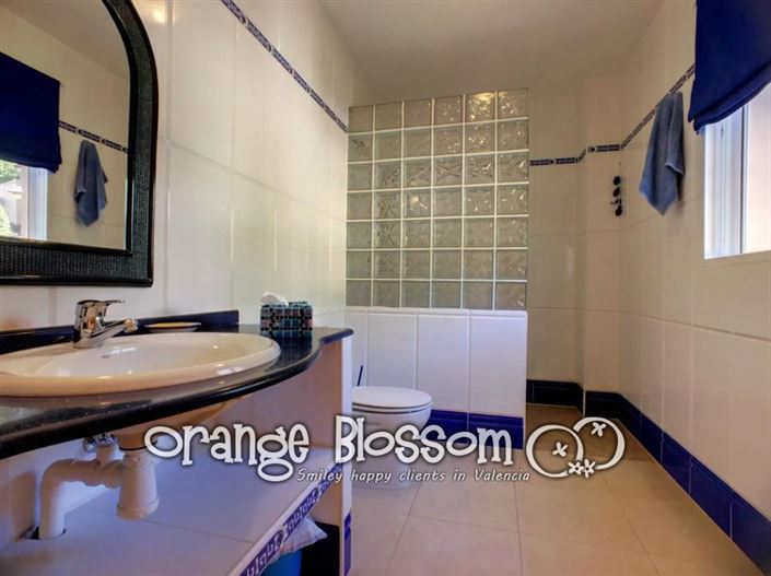 Image No.46-6 Bed Villa for sale